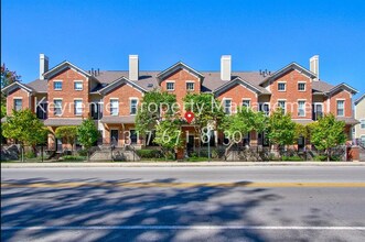 Building Photo - Discover this well-appointed 3-bedroom, 2-bath home in Indianapolis within an HOA community
