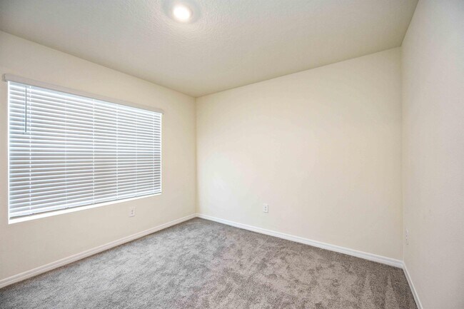 Building Photo - 17308 Reserva Dr