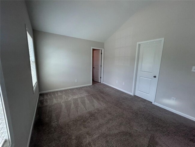 Building Photo - 310 E River Cane Run