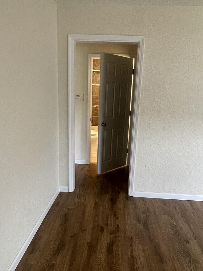 Building Photo - 11387 John F Kennedy Rd