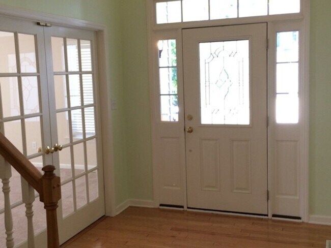 Building Photo - Stunning, Spacious Home in Prime Apex Location – Zoned for Top-Rated Apex Schools!