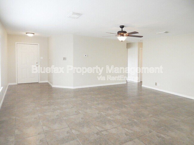 Building Photo - 10482 Tippecanoe