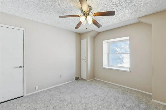 Building Photo - 904 Rusk Dr