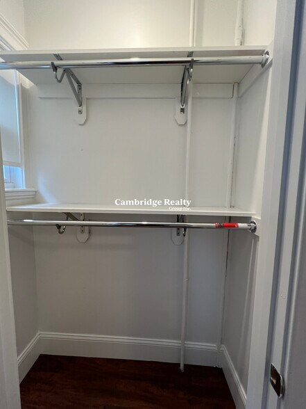 Building Photo - 107 Columbia St