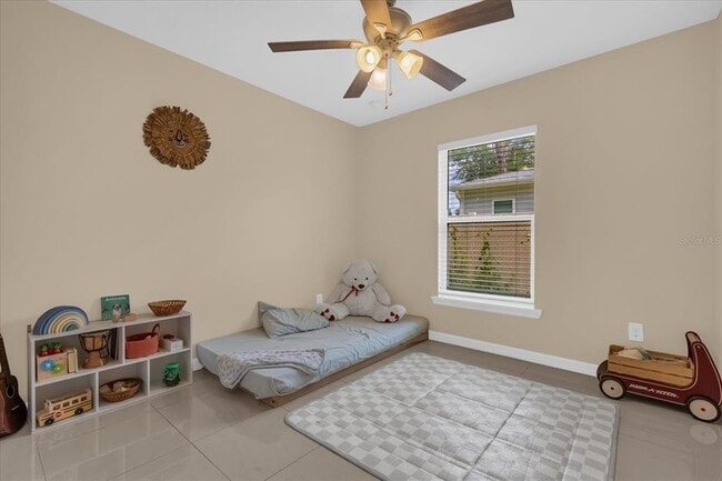 Building Photo - 339 Chinaberry Ave