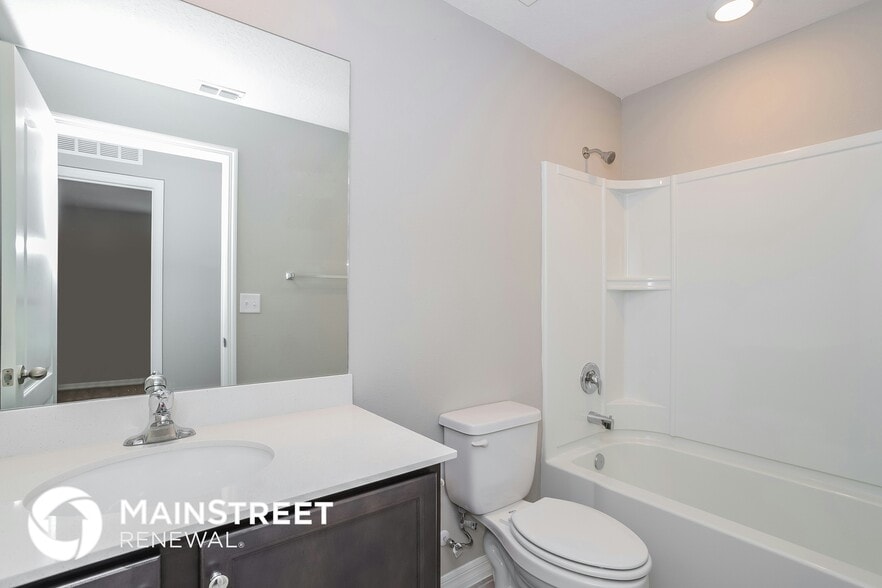 Building Photo - 333 Daffodil Ln