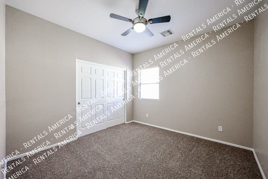 Building Photo - 17033 W Sonora St