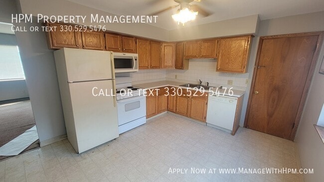 Building Photo - 2055 Quayle Dr