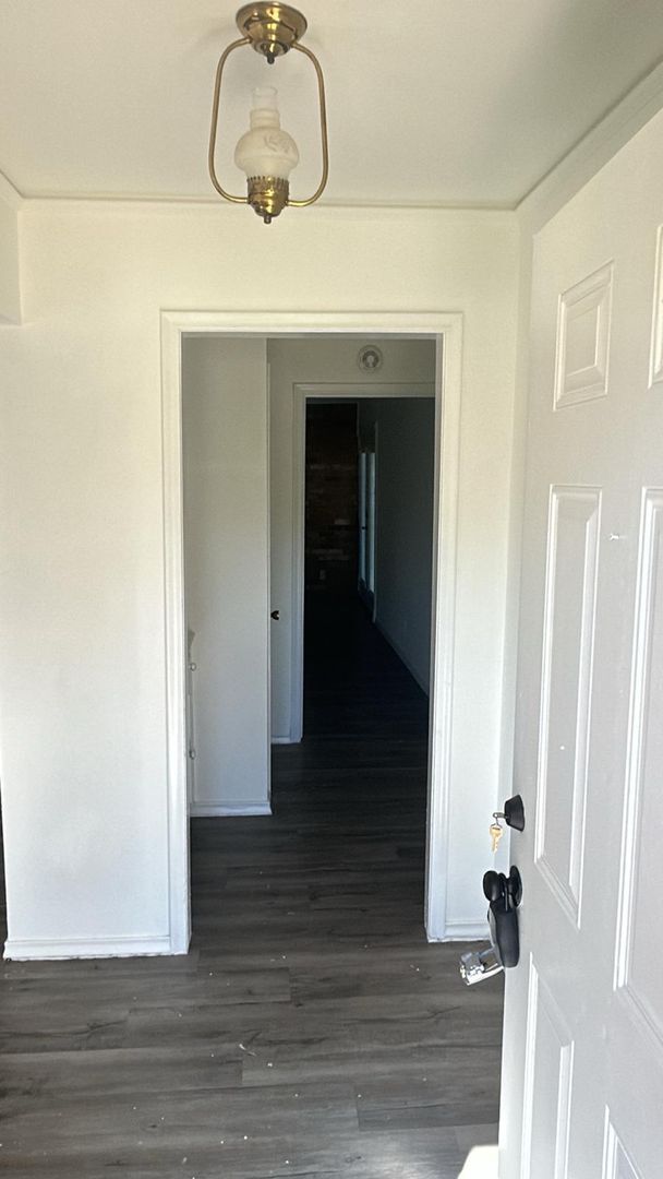 Building Photo - 1813 Gravley Dr