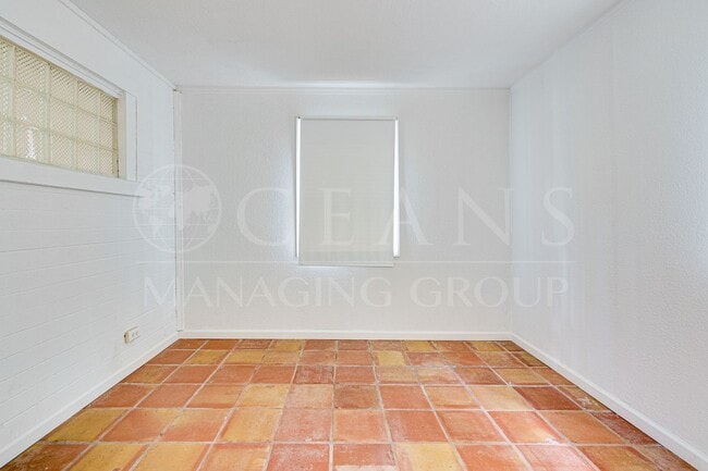 Building Photo - Charming 3 Bedroom Corner Lot Ormond Beach...