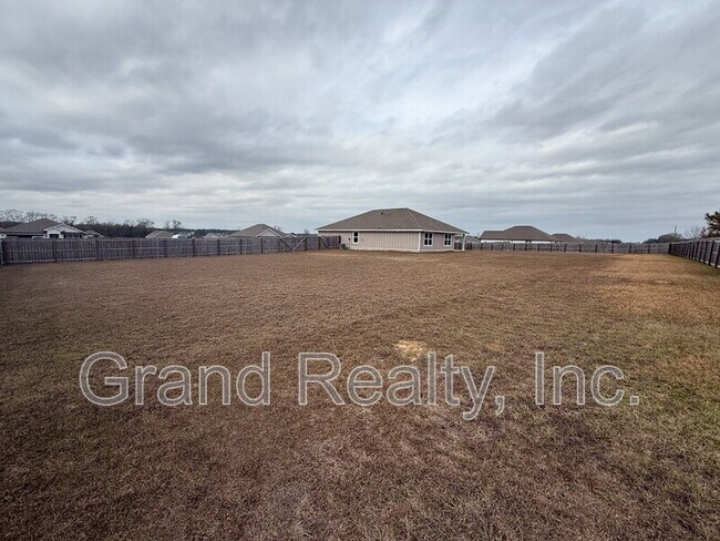 Building Photo - 7640 Gumbo Ave