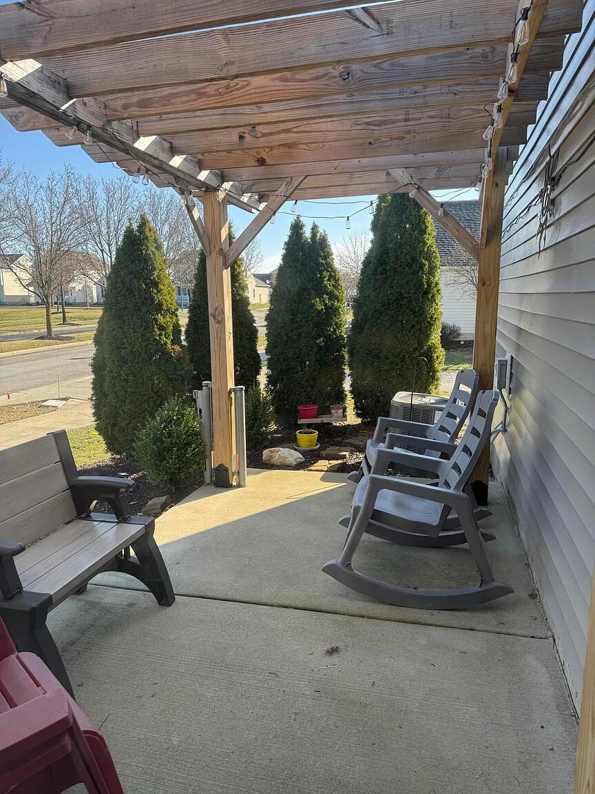 Building Photo - 5492 Bull Creek Dr