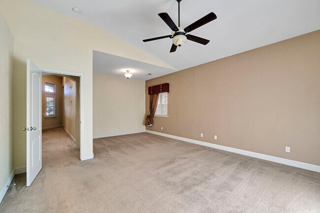 Building Photo - 2157 S Eddy Ave