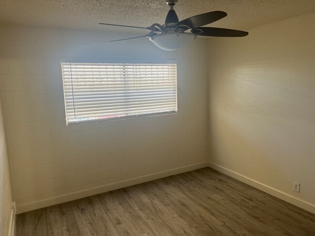 Building Photo - 1 Bedroom 1 Bath In Central Las Vegas