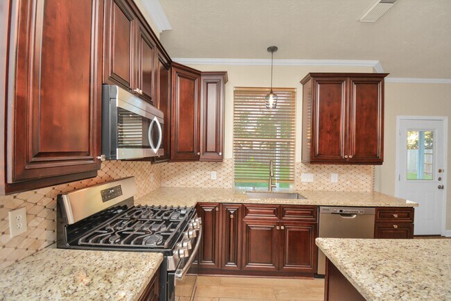 Primary Photo - 20210 Black Canyon Dr