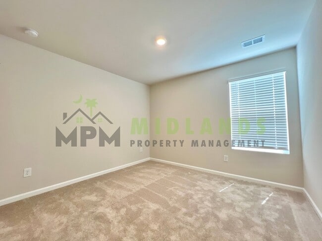 Building Photo - 142 Parkwood Ct