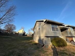 Building Photo - Duplex