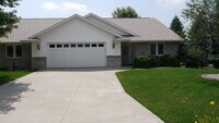 Building Photo - 324 Cordy Ln
