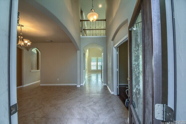 Building Photo - NOW OFFERING 50% OFF 1ST MONTH'S RENT!