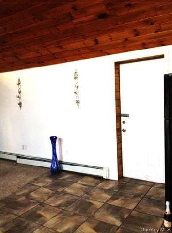 Building Photo - 13 Spring St