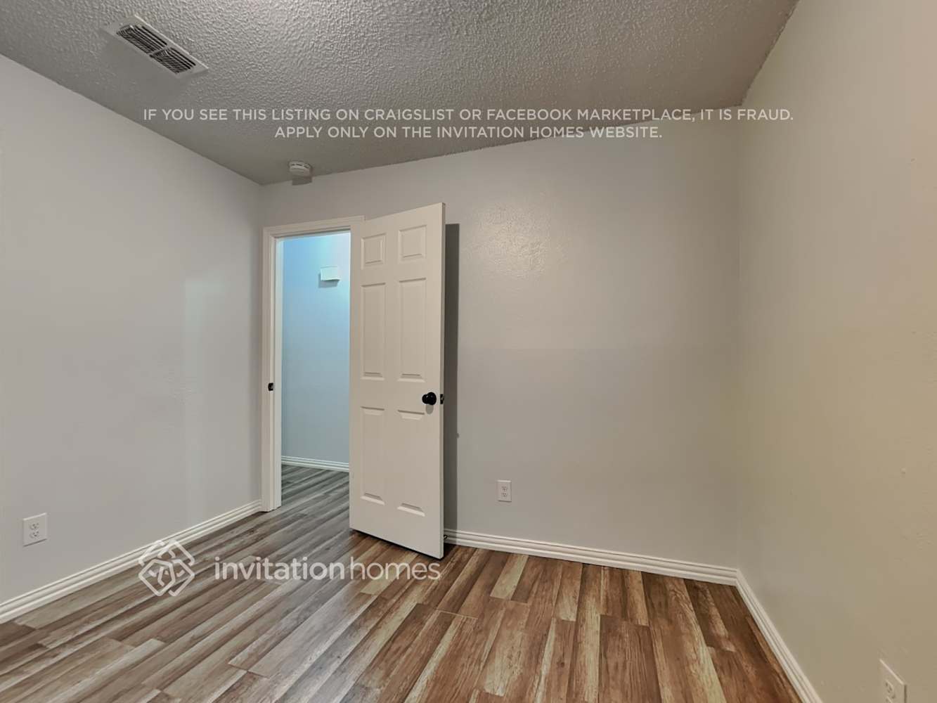 Building Photo - 1000 Pebblecreek Dr