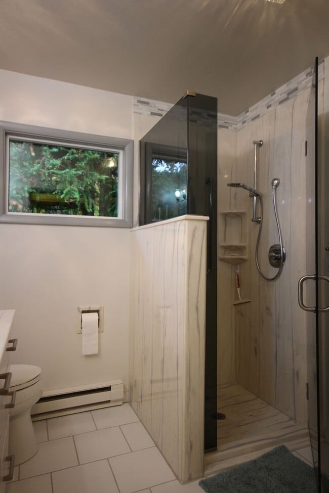 Building Photo - Browns Point Home With Amazing Views!