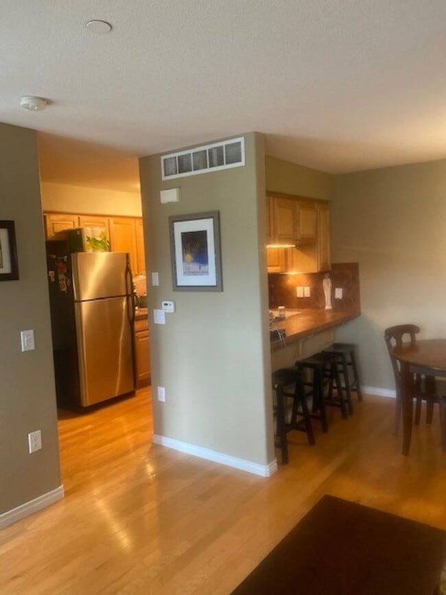 Building Photo - Beautiful 1B/1B Boulder Home