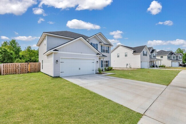 Building Photo - COMING JUNE 2026! (Pet Friendly)