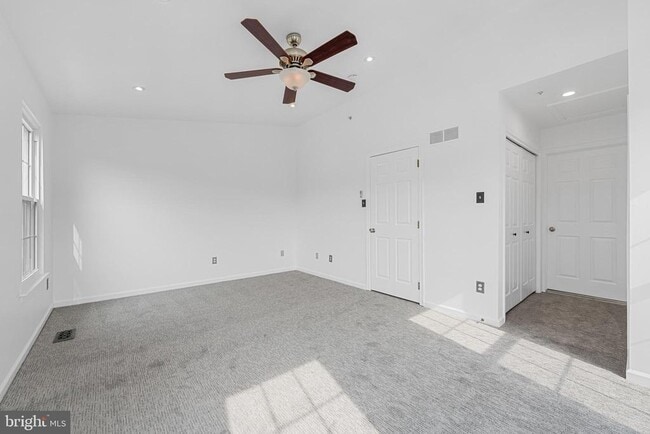 Building Photo - 540 Eagle Ct