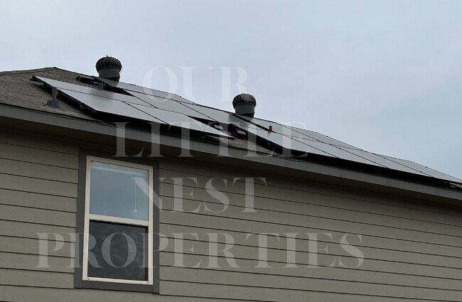 Building Photo - 10712 Fallbrook Rd