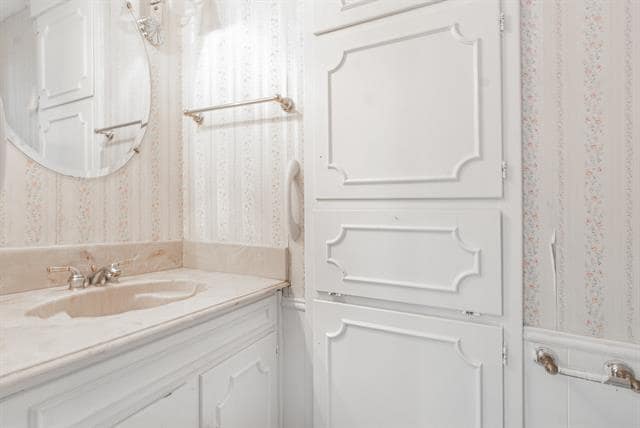 Building Photo - 210 Oak Forest Trail