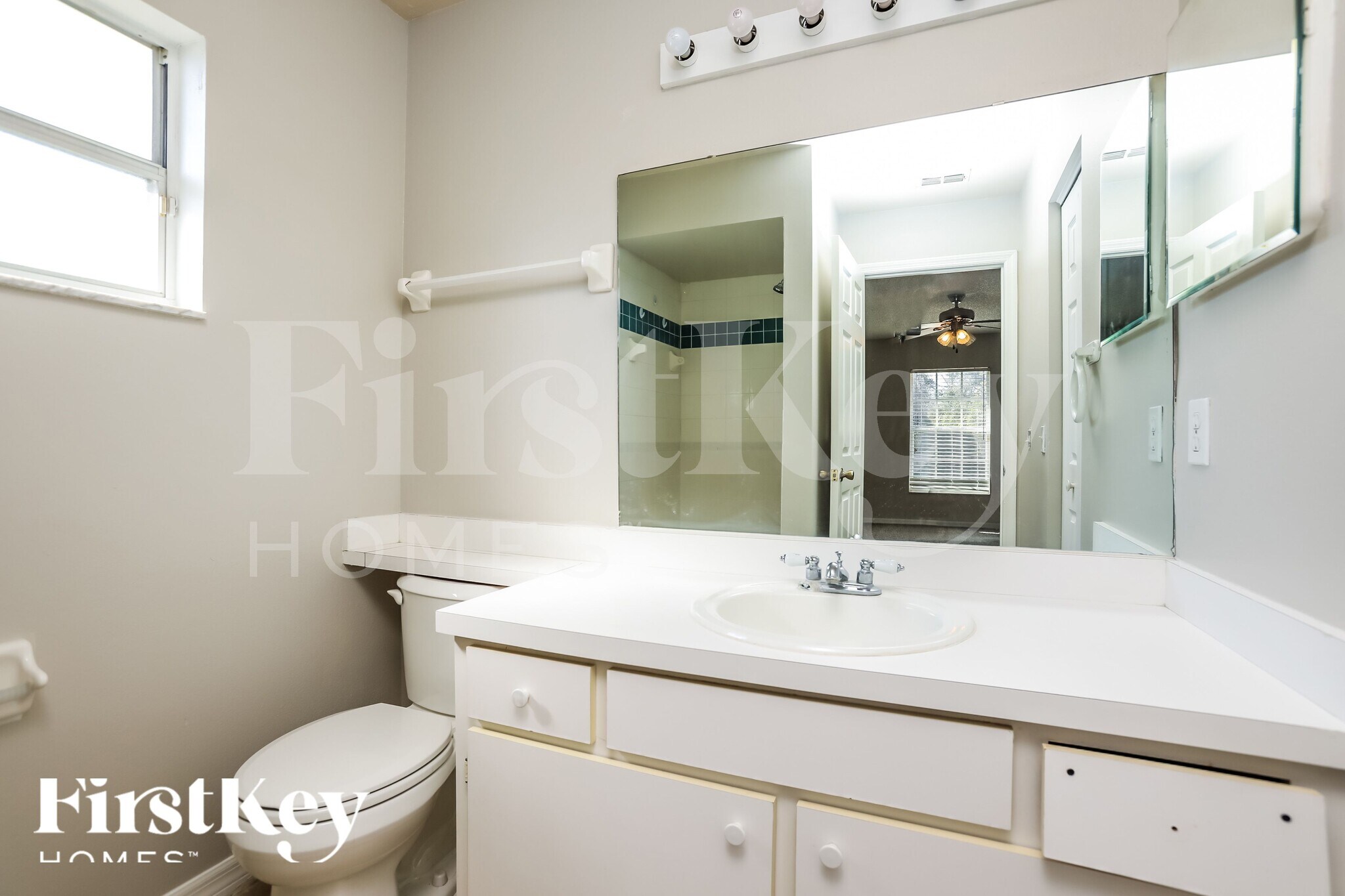 Building Photo - 2059 Gallagher Ave