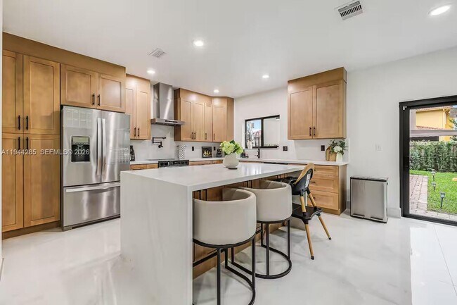 Building Photo - 14551 SW 158th Ct