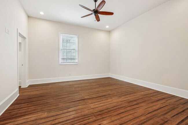 Building Photo - Better Price AND Reduced Deposit! Renovate...