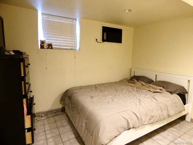 Building Photo - 21-37-37 36th St