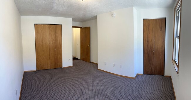Building Photo - 811 Evergreen Ave