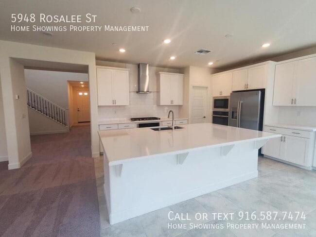 Building Photo - 5948 Rosalee St