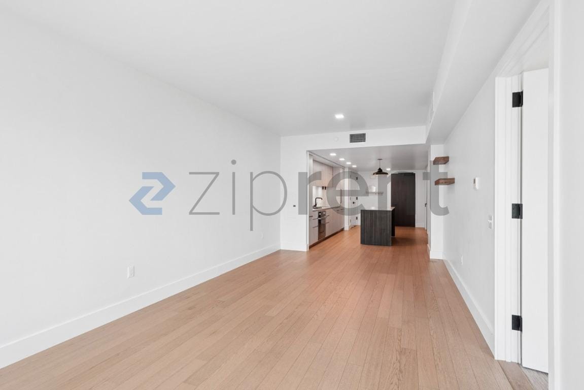 Building Photo - Unit 214