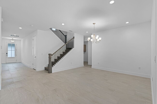 Building Photo - 1465 Stonecliff Dr
