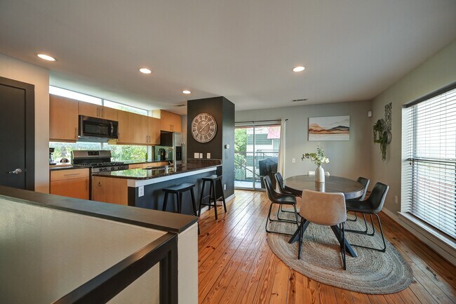 Building Photo - 1214 Urban Lofts Dr