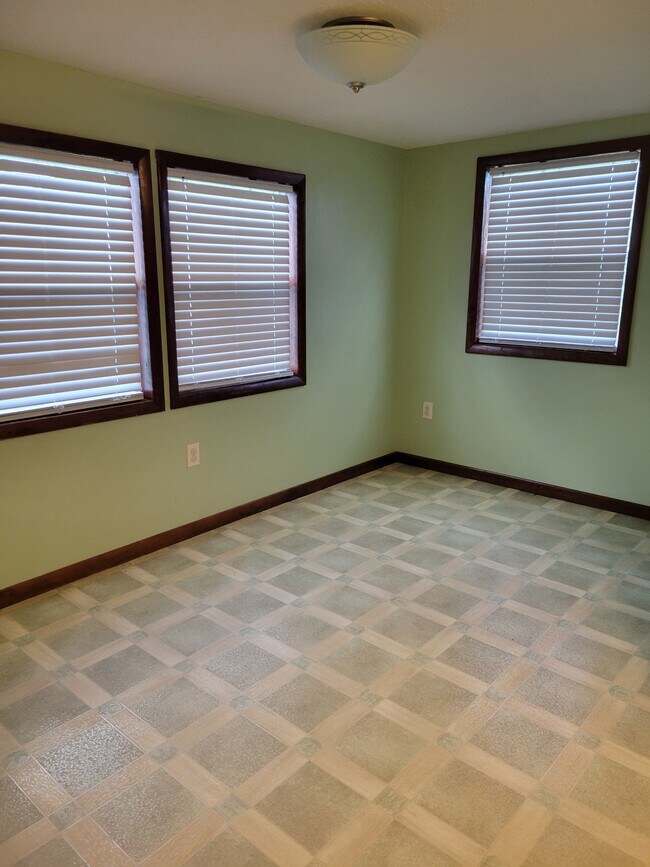 Building Photo - 566 Turkey Oak Rd