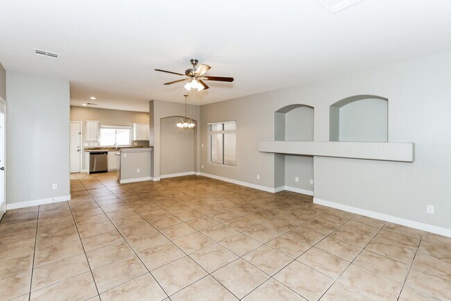 Building Photo - 8911 Deep Ridge Ct