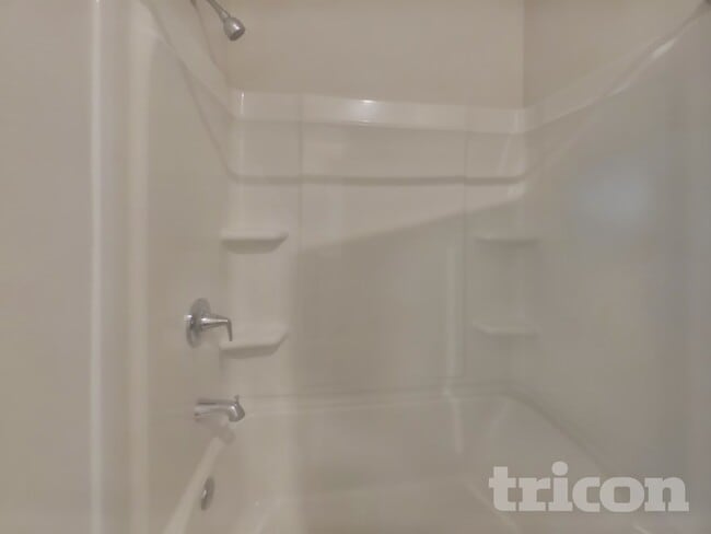 Building Photo - 14881 Praline Ct