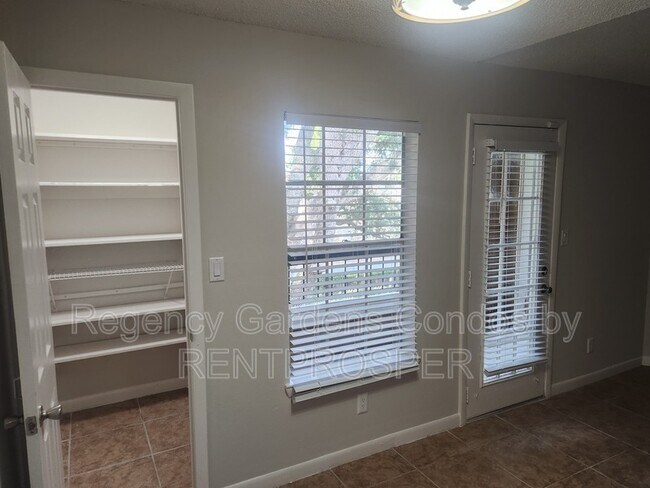 Building Photo - 5545 Devonbriar Way