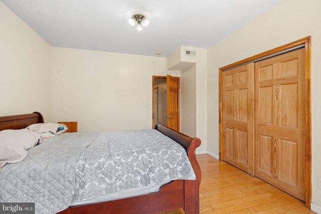 Building Photo - 1235 W Allegheny Ave