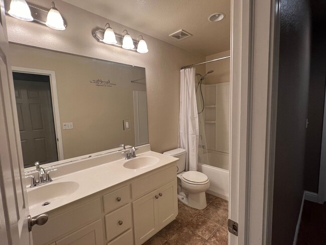 Building Photo - 1462 Antioch Ct
