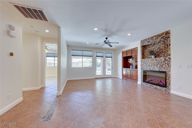 Building Photo - 1238 Calcione Dr
