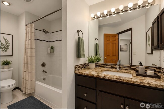 Building Photo - Beautifully Renovated 5-Bedroom Home in Abbey Road