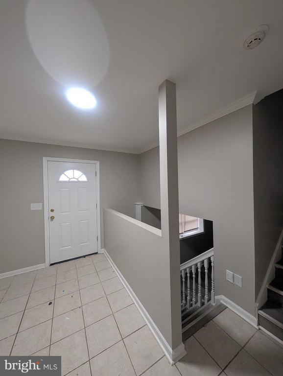 Building Photo - 2 Hawkesbury Ct