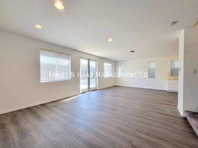 Building Photo - 17528 Yellowwood Way